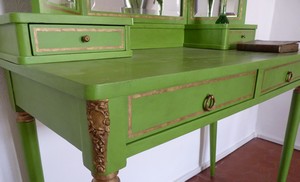 coiffeuse LXVI vert et or chaise assortie atelier patines saint cannat